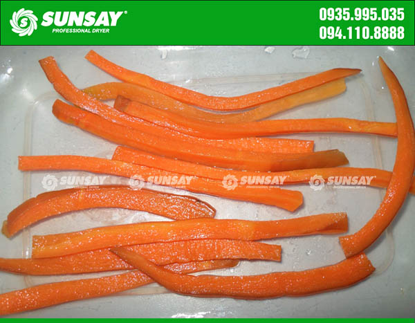 Sấy lạnh cà rốt – phương pháp giúp cà rốt màu đẹp và bảo quản lâu hơn