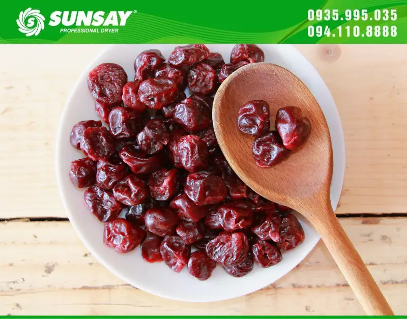 Cherry sấy lạnh vẫn giữ nguyên màu sắc đỏ tươi hấp dẫn