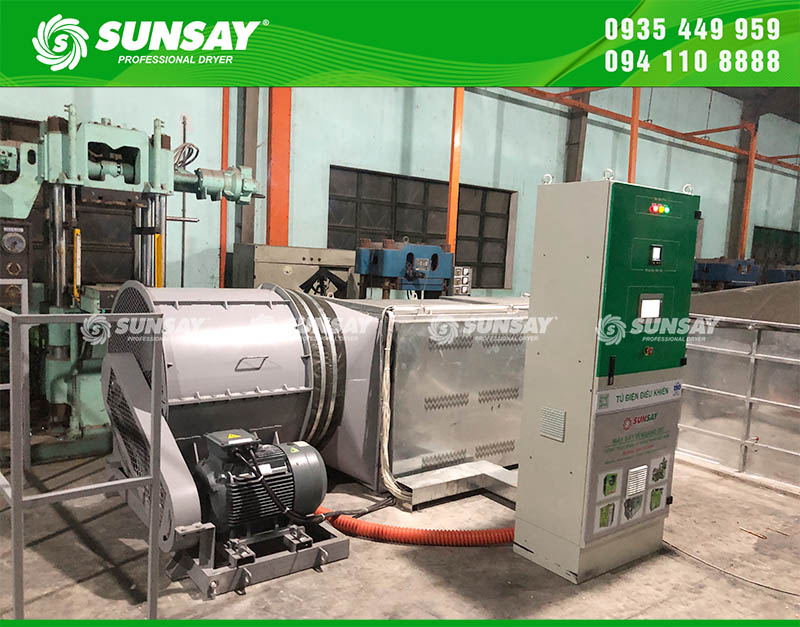Tủ điện điều khiển có màn hình HMI dễ thao tác và quạt sấy công suất lớn